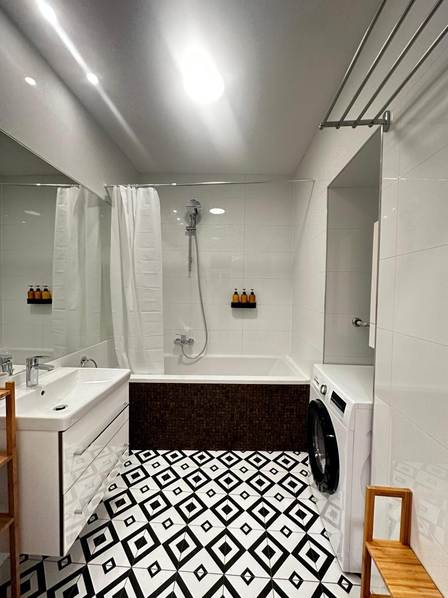 Luxury 3 Bedroom Apartment Near Schoenbrunn Palace Vienna Luaran gambar